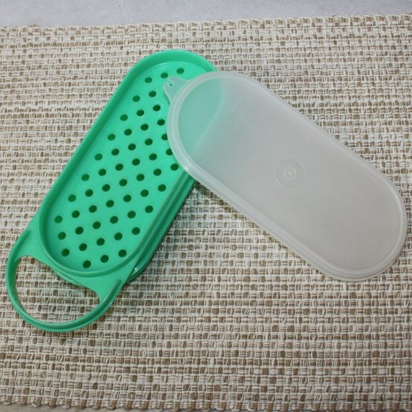 VTG TUPPERWARE JADEITE CHEESE GRATER SHREDDER w/STORAGE KEEPER CONTAINER & LID - Picture 7 of 13